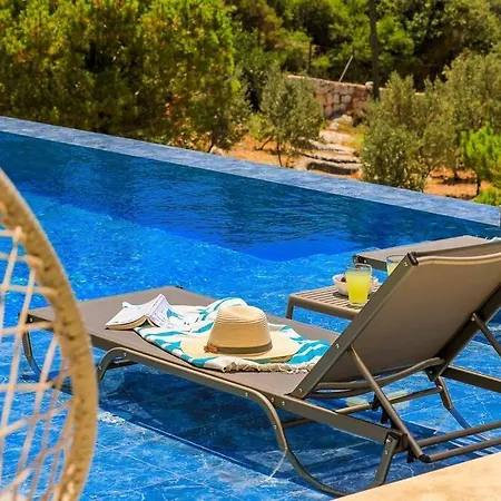 Villa Suer- Maviye Acilan Essiz Bir Sizlerle