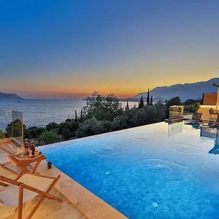 Villa Suer- Maviye Acilan Essiz Bir Sizlerle