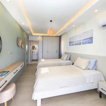 Villa Suer- Maviye Acilan Essiz Bir Sizlerle *
